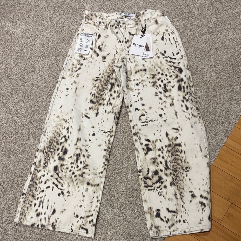 NWT REFRAIN WIDE LEG JEANS Cream and Black Patterned Wide Leg Jeans